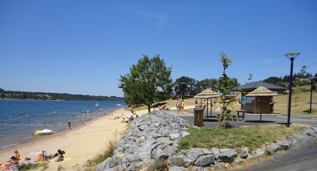 Plage de Salles-Curan Plage de Salles-Curan