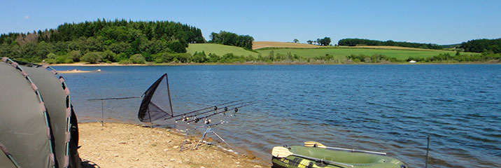 L'accès au lac de Saint Martin des Faux